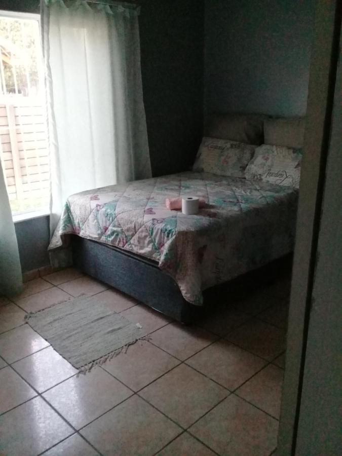 Tl Yahweh Guest House Boksburg Esterno foto
